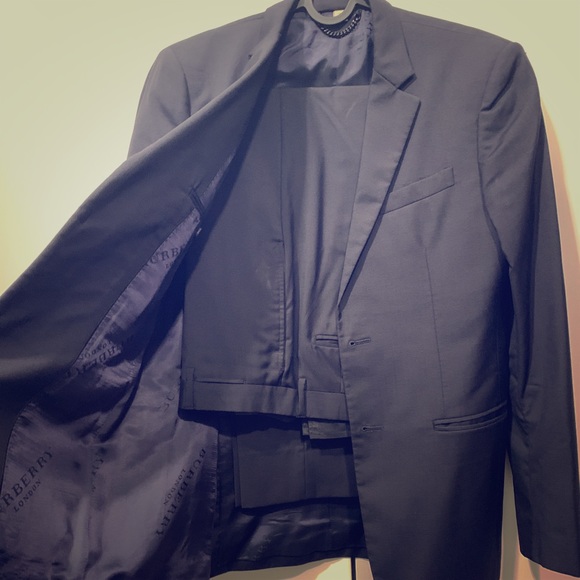 Burberry London Men’s Suit - Picture 3 of 9